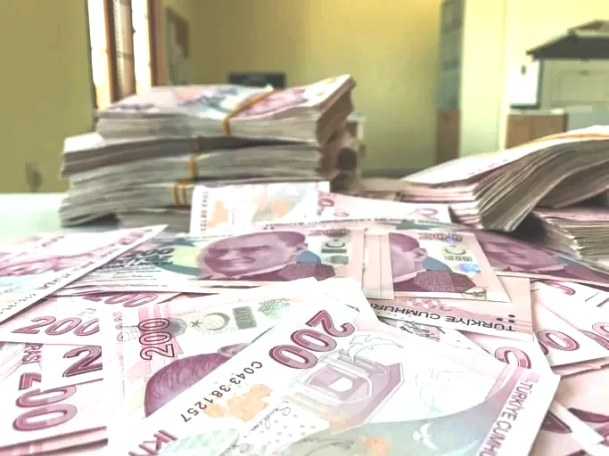 Memura ve 4C'liye enflasyon zammı hesaplandı: Kim ne kadar alacak? Öğretmen, hemşire...