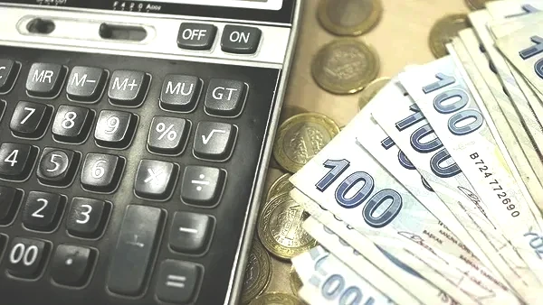 son-dakika-asgari-ucret-surpriz-teklif-hukumetten-icin-551-formulu-iste-masadaki-zam-oranlari-1764736740865.jpg