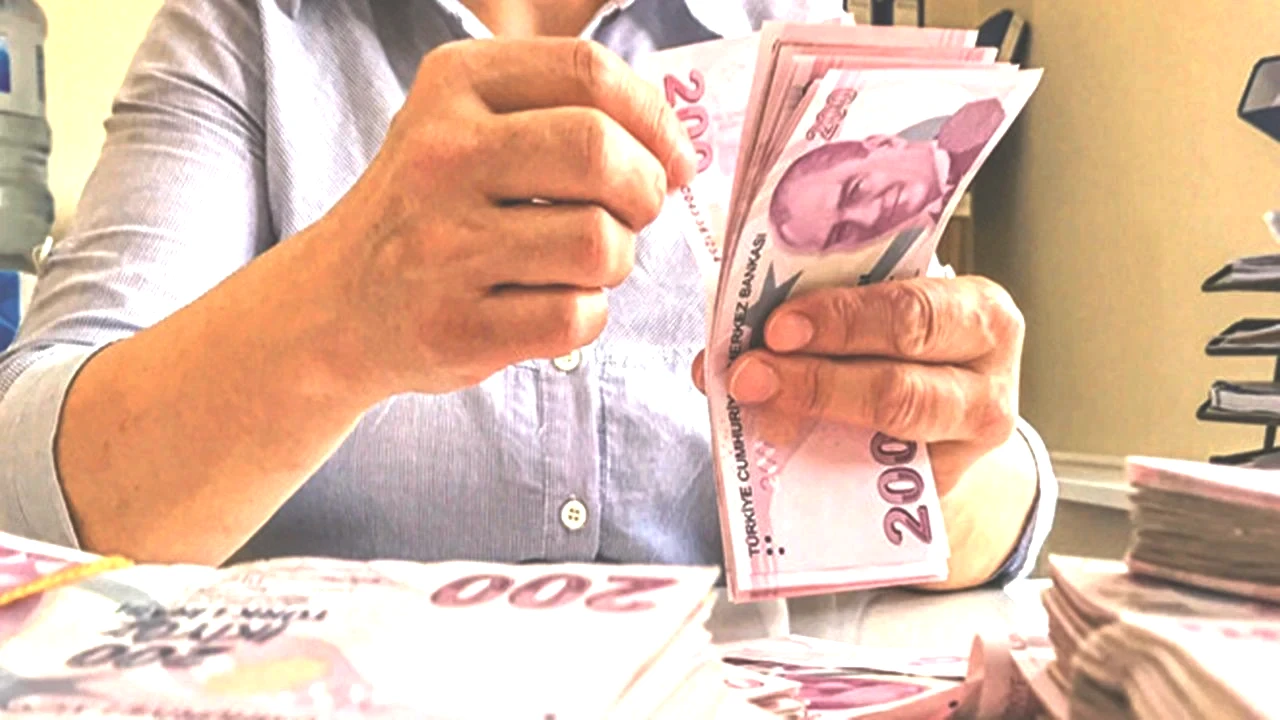 2026 emekli zammı netleşiyor: İşte en düşük emekli maaşı için 5 farklı zam tablosu - Sayfa 5