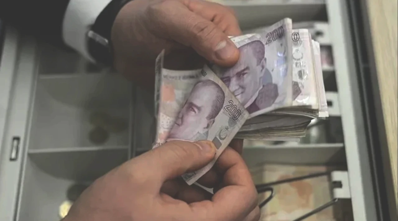 2026 Ocak Emekli Maaş Zammı Belli Oluyor! SSK ve Bağ-Kur Emeklileri Ne Kadar Artış Alacak?